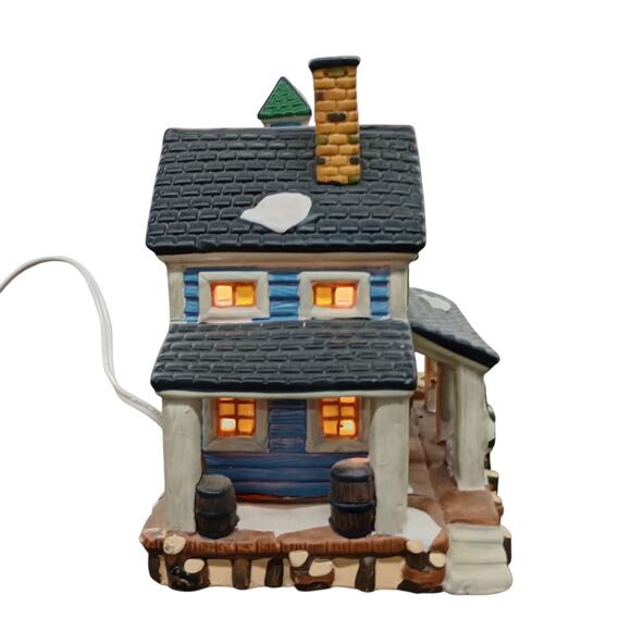 Dickens Collectables Lands End Boat House 1997 Vintage Towne Series #383-8745 - Picture 2 of 8